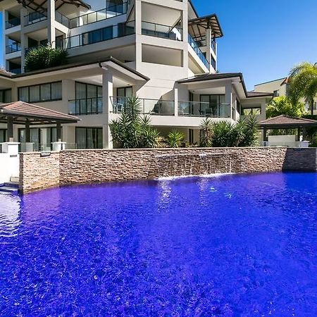 Grand Mercure Allegra Hervey Bay Kültér fotó The pool at the W Hotel