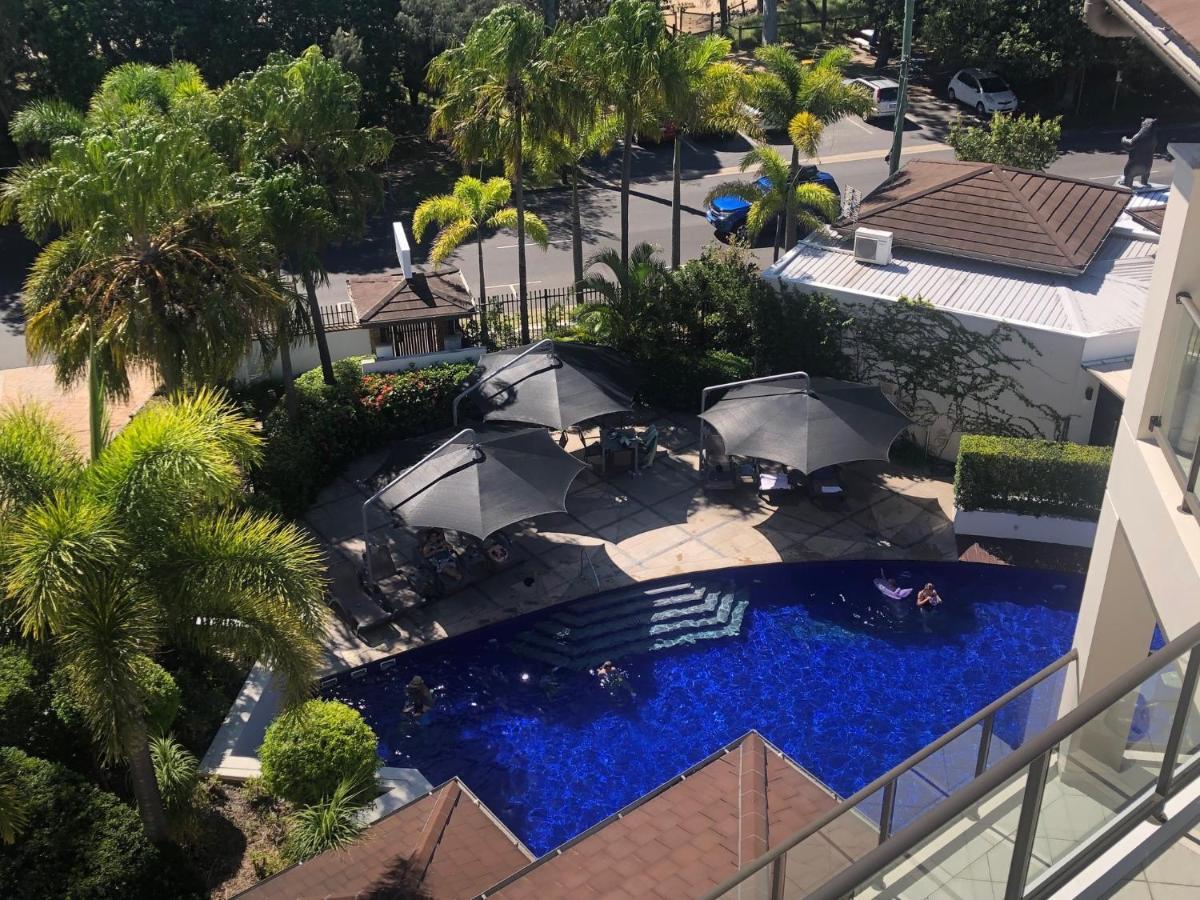 Grand Mercure Allegra Hervey Bay Kültér fotó The pool at the hotel