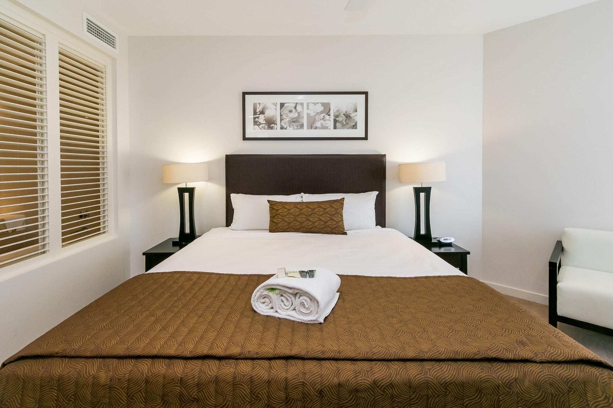 Grand Mercure Allegra Hervey Bay Kültér fotó A bedroom at the hotel