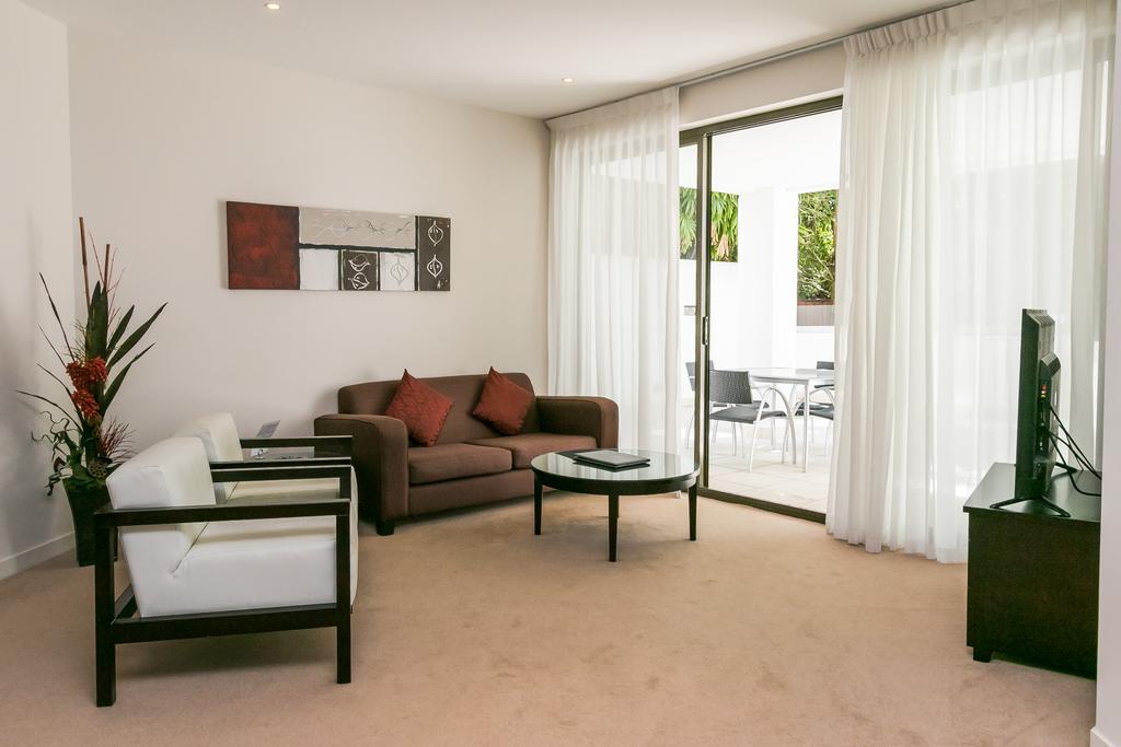 Grand Mercure Allegra Hervey Bay Kültér fotó A living room