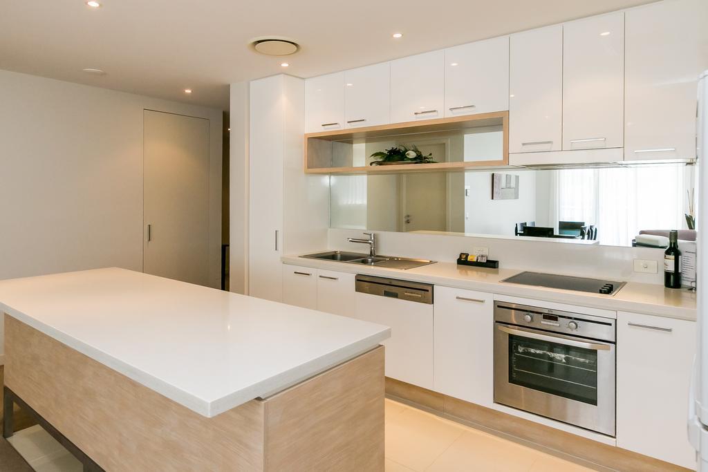 Grand Mercure Allegra Hervey Bay Kültér fotó A modern Australian kitchen