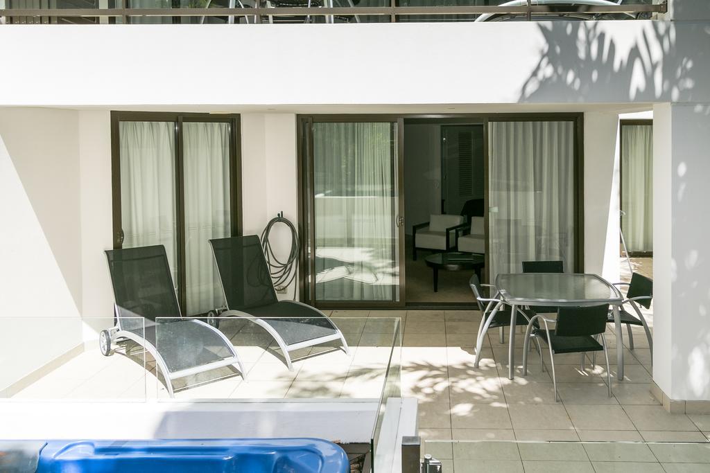 Grand Mercure Allegra Hervey Bay Kültér fotó A balcony
