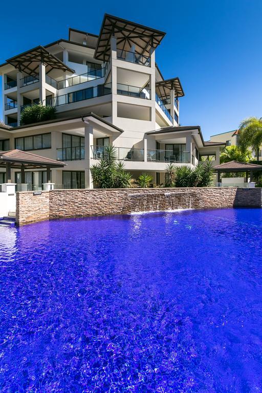 Grand Mercure Allegra Hervey Bay Kültér fotó The pool at the W Hotel