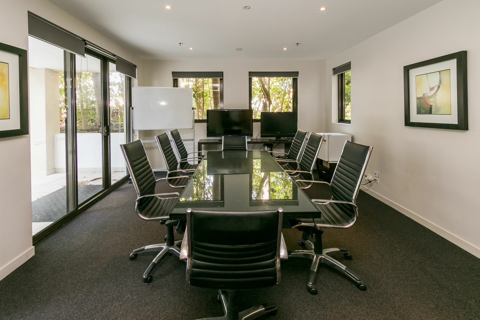 Grand Mercure Allegra Hervey Bay Kültér fotó Boardroom at the University of Waikato